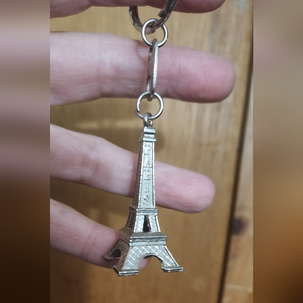 Paris France Eiffel Tower key chain silver French souvenirs